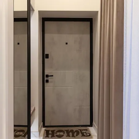 Leogrand Jacuzzi On Malaniuka 2 Apartment Lviv Exterior photo